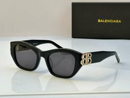 Picture of Balenciga Sunglasses _SKUfw55559970fw